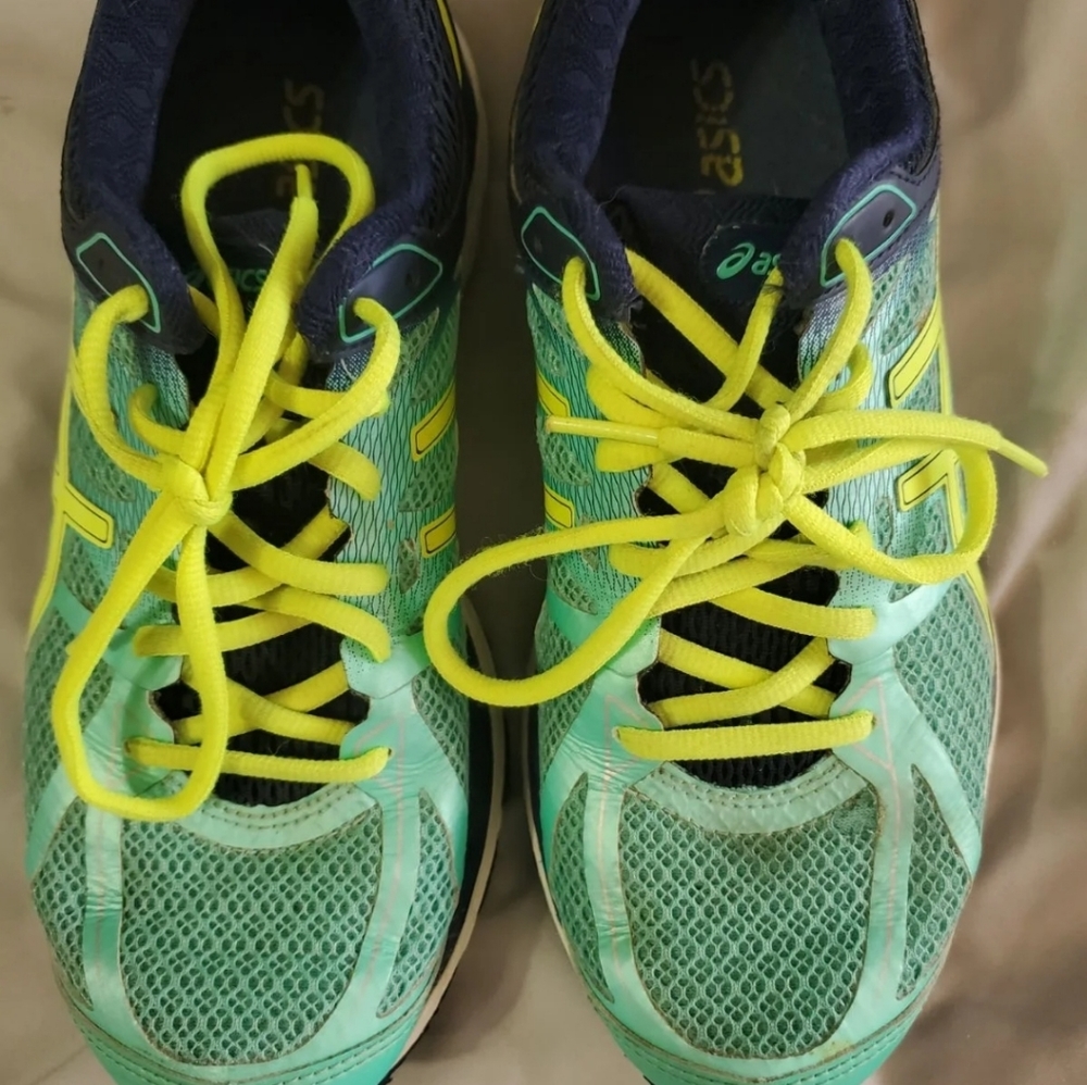 ASICS shoes - Picture 8 of 8